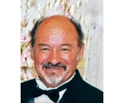 Beverly Carlin's Instagram, Twitter & Facebook