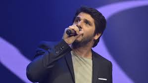Au Zénith, Patrick Fiori chantera une chanson inédite de Grégory Lemarchal  | TF1 INFO