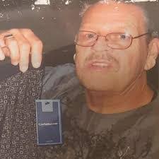 Robert Tomes's Instagram, Twitter & Facebook