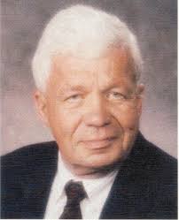 Richard Thomas Hebert Dies at 70