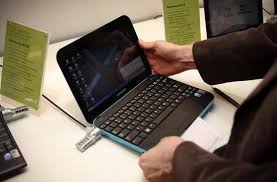 The samsung galaxy book go runs on an 8nm qualcomm snapdragon 7c chip and the arm version of windows 10. Naoto Fukasawa N310 Mini Laptop For Samsung