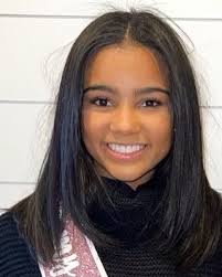 Wishing Our Daughter Taylor @taylorjacksonn__ A Happy 17th Birthday!! We  Love You Eternally Enjoy Your Day, And May You Continue To Make Us Proud,  And Walk In The Path That God Is