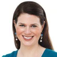 Sara Wray's Instagram, Twitter & Facebook