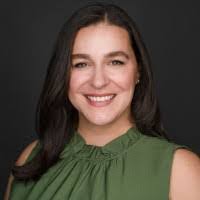 Lisa Oestreich's Instagram, Twitter & Facebook