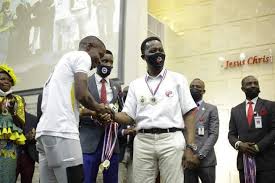Commonly known as pastor dee or pd, pastor dare adeboye is a youth pastor in the redeemed christian church of god. Gjcnag9vs8qakm