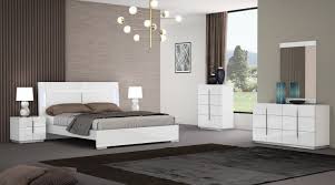 With simple wood panels and a dark stained finish, the sleigh bed is a great way to bring a mix of styles together to create your own modern look. Elegant Quality Contemporary Platform Bedroom Sets Kansas Kansas J M Furniture Oslo