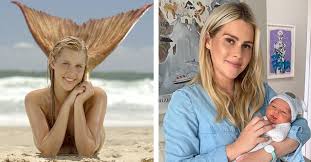 It S Been 13 Years Since H20 Just Add Water Graced Our Screens This Is What The Cast Looks Like Now H2o Mermaids Mako Mermaids Mermaid Pictures