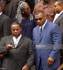Boxer Mike Tyson Exits The Funeral Service For The Late R B Singer Funeral Services Mike Tyson Singer