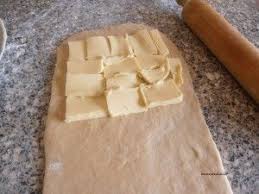 Pate A Couque Pour Viennoiseries Feuilletees Le Sucre Sale D Oum Souhaib Viennoiserie Recette Abricot Recette Viennoiserie