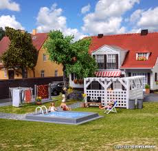 Der garten ist für viele ein ort der erholung und dient dem kleinen urlaub vom alltag. H0 Deko Set Garten Und Terrasse Dekoration Und Gestaltung Spur H0 Sortiment Viessmann Modelltechnik Gmbh