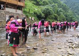 They entered the guinness book of records as the world's longest hair village. Longsheng Huangluo Yao Village Longsheng Red Yao Minority Minorities In Longsheng Guilin