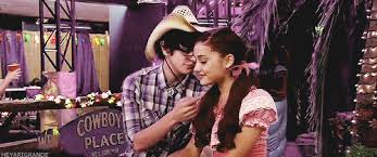 Catarina cat valentine is one of the title characters of sam & cat, and one of the main protagonists alongsidesam puckett. Cat Valentine Gifs Page 2 Wifflegif