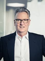 Adam Bester's Instagram, Twitter & Facebook