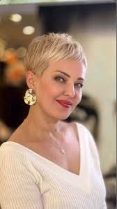 Please help me with my hair is too short please