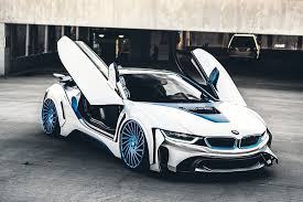 Vergleichen, suche, produkte finden, viele angebote Spaceship In The Form Of The Car Custom White Bmw I8 With Blue Accents Bmw I8 White Bmw Bmw