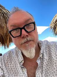 Greetings Earthlings! Is anyone planning