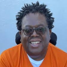 Sally Kenny 💙 (@sallykenny)