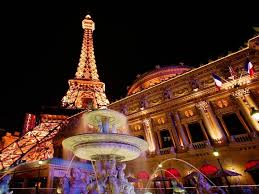 Christmas In Paris Paris Hotel Las Vegas Christmas In Paris Eiffel Tower At Night