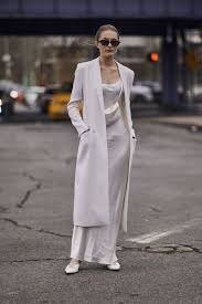 Women S Guide What To Wear To A Funeral 72 Practical Tips 2020 In 2020 Street Style Dress Slip Dress Street Style Fashion