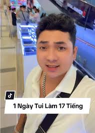 Một Ngày Làm 17 Giờ Tại Công Ty Vàng Bạc