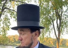 Powell: Ohioan's Lincoln impersonation goes well beyond the stovepipe hat