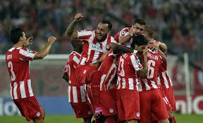 Μια ανύπαντρη μητέρα, η οποία έχει ολοκληρώσει την απεξάρτηση από το αλκοόλ και είναι πλέον νηφάλια, αποφασίζει να ξεκινήσει μια. Olympiakos Atletiko Madriths 3 2 Fnews Fnews