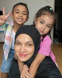 Syamsul Yusof's wife, Puteri Sarah files complaints against alleged third  party