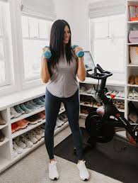 Manufacturer dralegend only seems to sell through amazon, but its affordable yoga mats have the seal of approval from some 500 verified buyers. Lululemon Inspired Saves On Amazon Mint Arrow