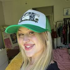 Can someone explain: how is French gel nail is more expensive than one  color? Additional charge for 1cm white tip just doesn't make sense to me