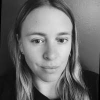 Hannah Schuster's Instagram, Twitter & Facebook