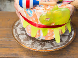 While a diaper cake is the easiest to make, i had so much fun doing this jeep diaper cake for an upcoming baby shower. How To Make A Diaper Cake Without Rolling With Pictures
