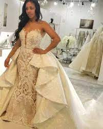 Delicate lace embroidered with sequins, hand embroidery, gode skirt with a slit of stretch satin, me. Ese Azenabor Home Facebook