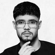 Brent Newcomb's Instagram, Twitter & Facebook