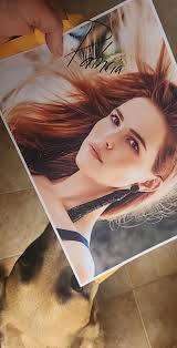 Did anyone get photo 3 signed?