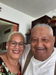 I think it would be cool to go to a party wearing this dress 😄