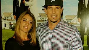 Lil wayne is reportedly worth £115million thanks to a lucrative record deal, book deal and endorsements. Laura Giaritta Wikipedia Age Net Worth Children Of Vanilla Ice S Ex Wife Celebrity Gossip