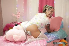 Curly Hair porn with Misty Meaner