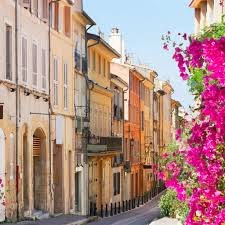 Le docteur christine luneau spécialisé en médecine esthétique et laser esthétique vous reçoit dans son centre de soins esthétiques de haute. Provence Set Alight In The Colours Of Picasso With Four Exhibitions
