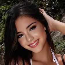 Michelle (@Mangogirl111)