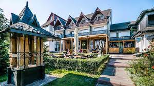 Home tags postări etichetate cu vremea tg neamt. Pensiunea Belvedere Targu NeamÅ£ PreÈuri Actualizate 2021