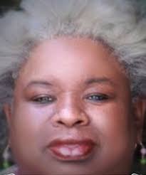 Lisa Ottley's Instagram, Twitter & Facebook