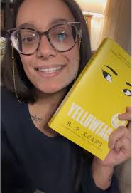 Yellowface was so good! #yellowface #rfkuang #booktok
