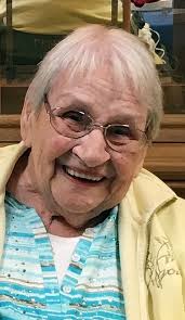 Larena Gwendolyn (Holmes) Daniel, 95