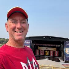 Between two festivals! 🥳 . Absolutely grateful to have caught up with  friends and old students as well as make new friends this weekend at both  the Vermillion Festival and the PFE