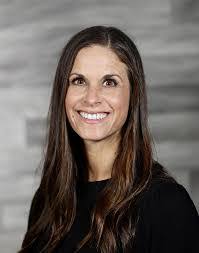 Leanne Finley's Instagram, Twitter & Facebook