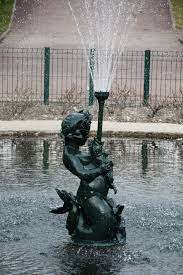 fontaine roseraie jardin lecoq clermont ferrand clermont ferrand france photo
