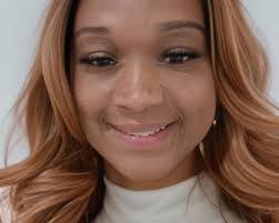 April Hamlett's Instagram, Twitter & Facebook