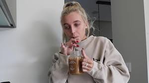 How To Edit Like Emma Chamberlain 2021 | Intro/Outro, Sfx, Background Music  - Youtube