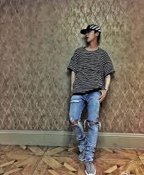 Selain tu, aku bawa 2 seluar jeans. Pin By Shean Shen On Luhan My Love Fashion Luhan Ripped Jean