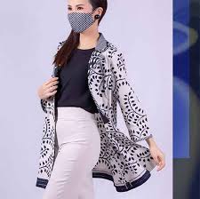 Contoh baju long dress kain jumput : 11 Contoh Iklan Batik Baju Kain Indonesia Donabisnis